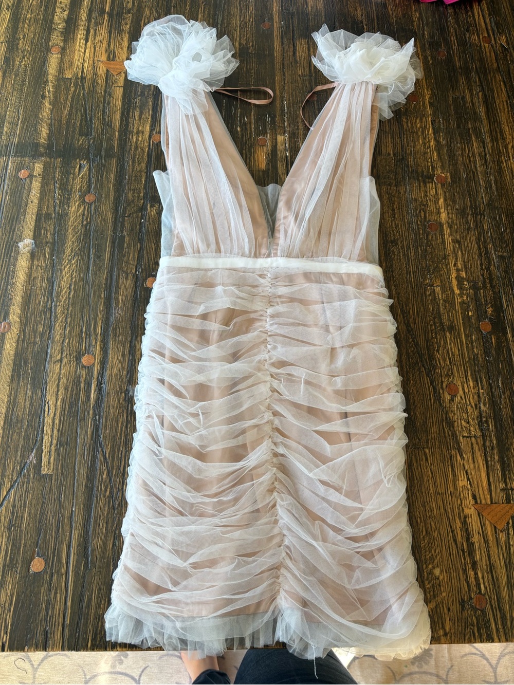 Selfie Leslie white Tiered Tulle V-Neck Mini Dress